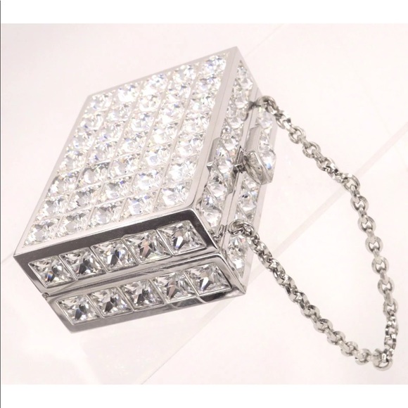 Judith Leiber clutch- final clearance price - Picture 3 of 6